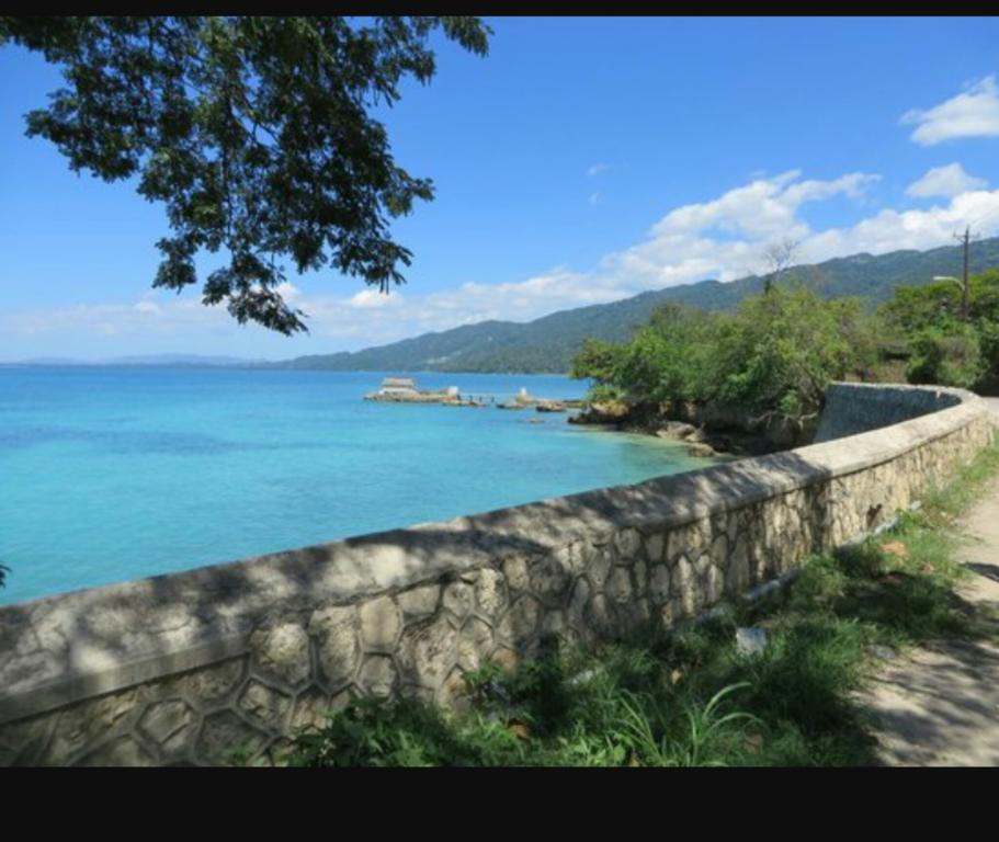 Shades Cottage Guesthouse Blue Hole Exterior foto