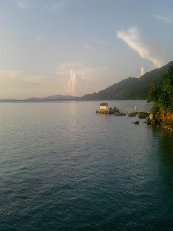 Shades Cottage Guesthouse Blue Hole Exterior foto